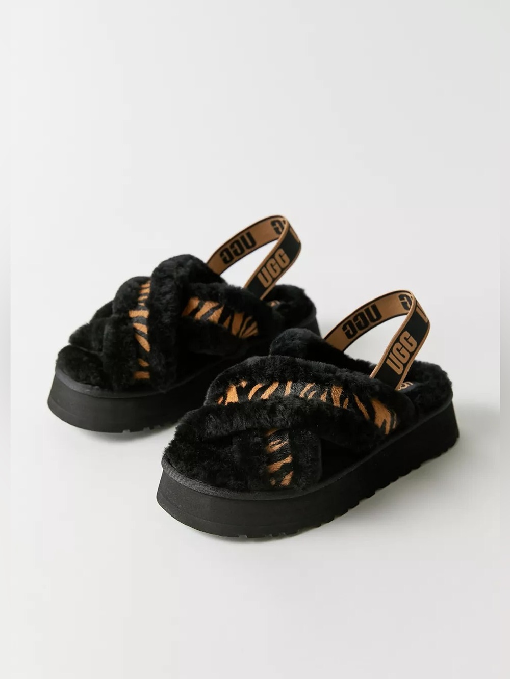 UGG Disco Cross Slide Tiger Platform Slippers Size 7